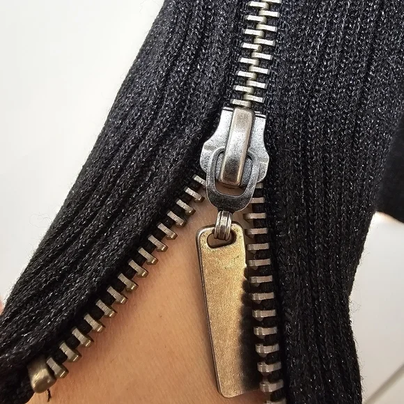 ✨ 3/$20✨ Cleo Sparkly Sweater zipper Sleeves - Picture 6 of 8